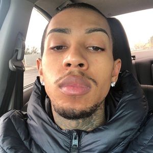 Meet your Posher, Romeo